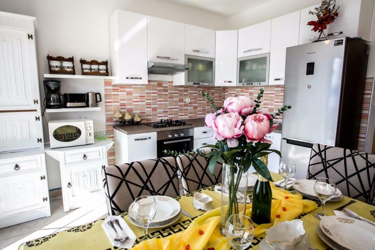 Apartments Marijo Mimice Luaran gambar
